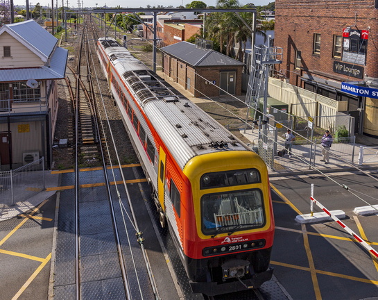 New South Wales Hunter railcar at Hamilton Station